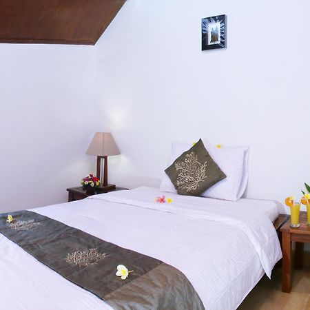 Toya Retreat Villa Тегалаланг Стая снимка