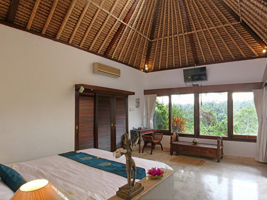 Toya Retreat Villa Тегалаланг Стая снимка