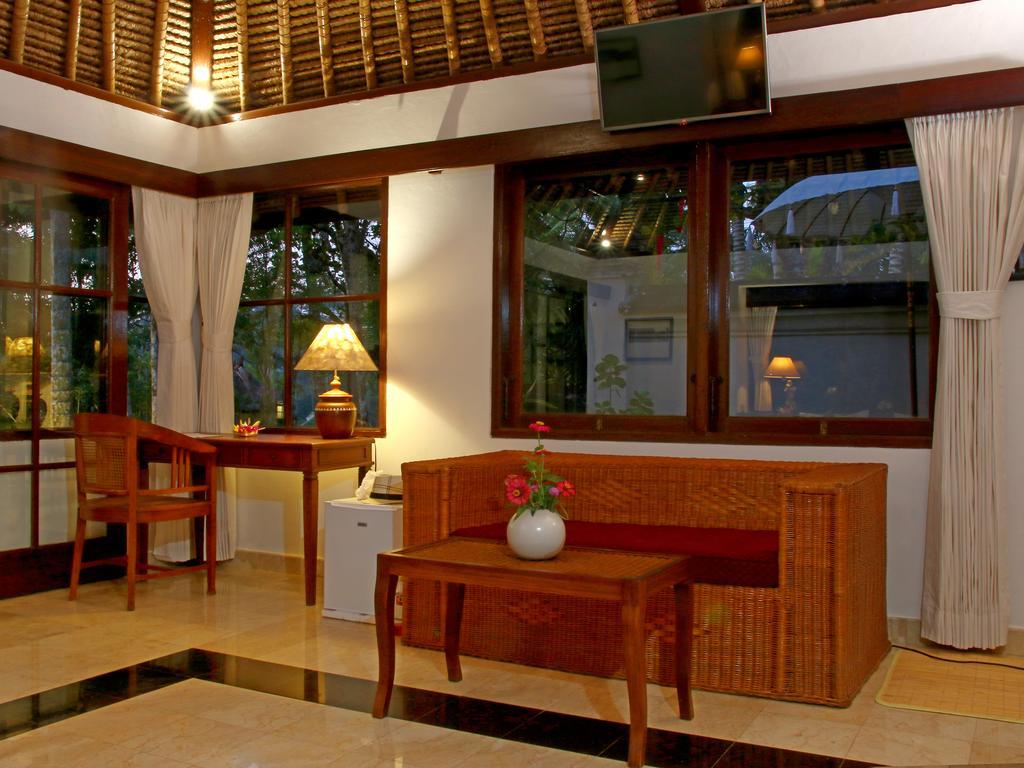 Toya Retreat Villa Тегалаланг Стая снимка