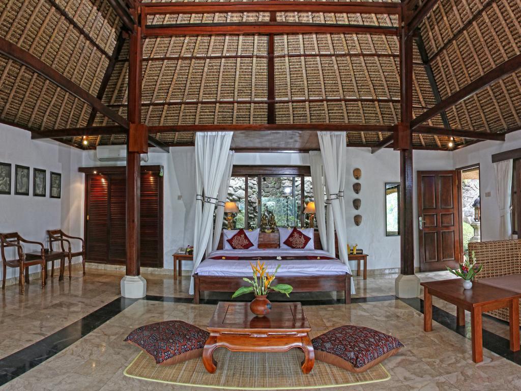 Toya Retreat Villa Тегалаланг Стая снимка
