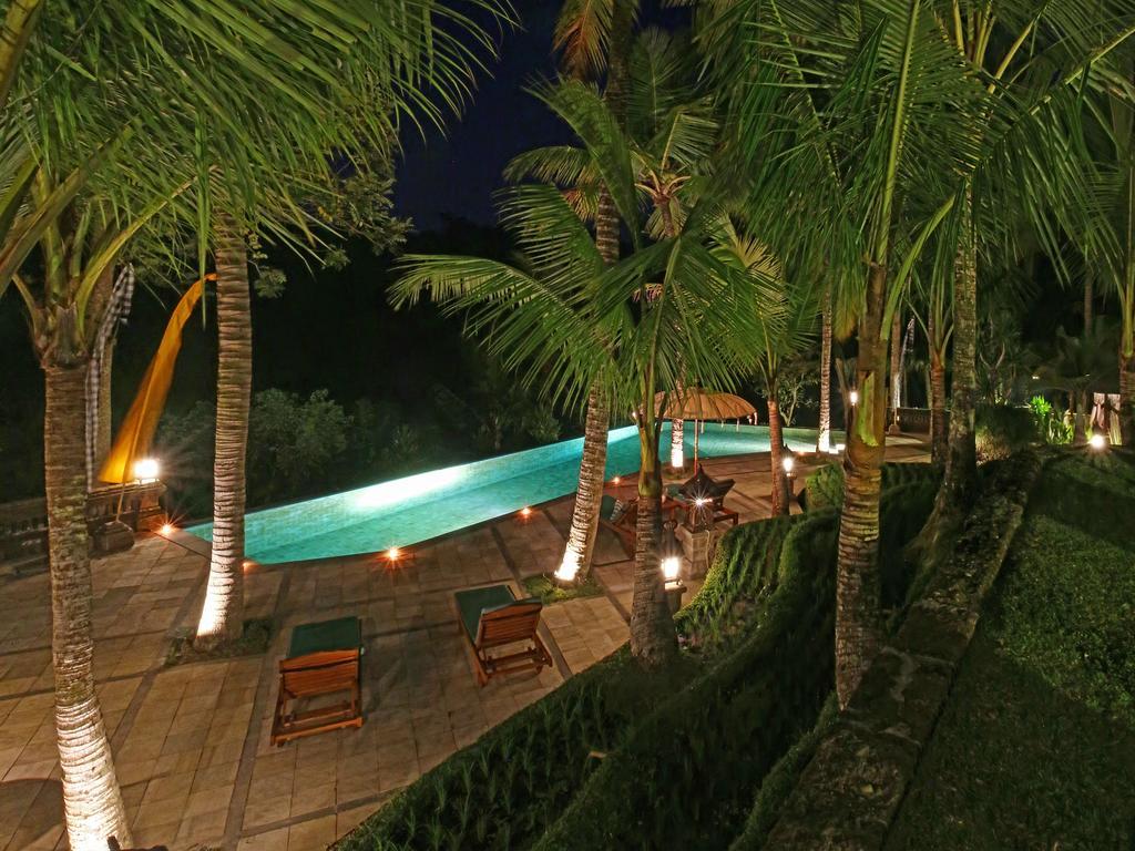 Toya Retreat Villa Тегалаланг Екстериор снимка