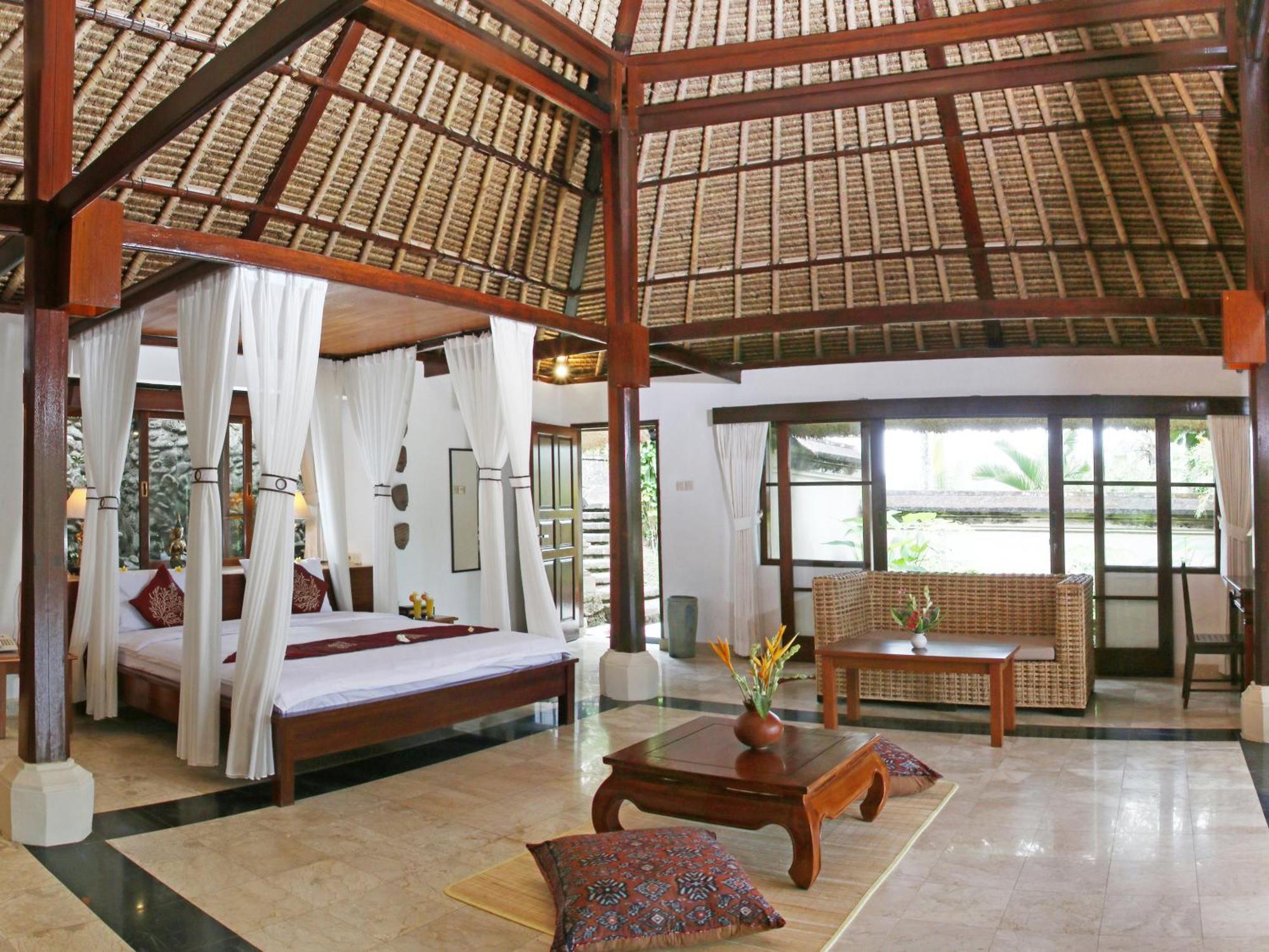 Toya Retreat Villa Тегалаланг Стая снимка