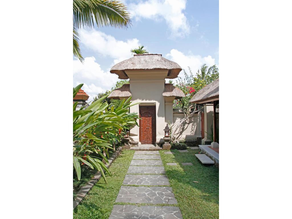 Toya Retreat Villa Тегалаланг Екстериор снимка